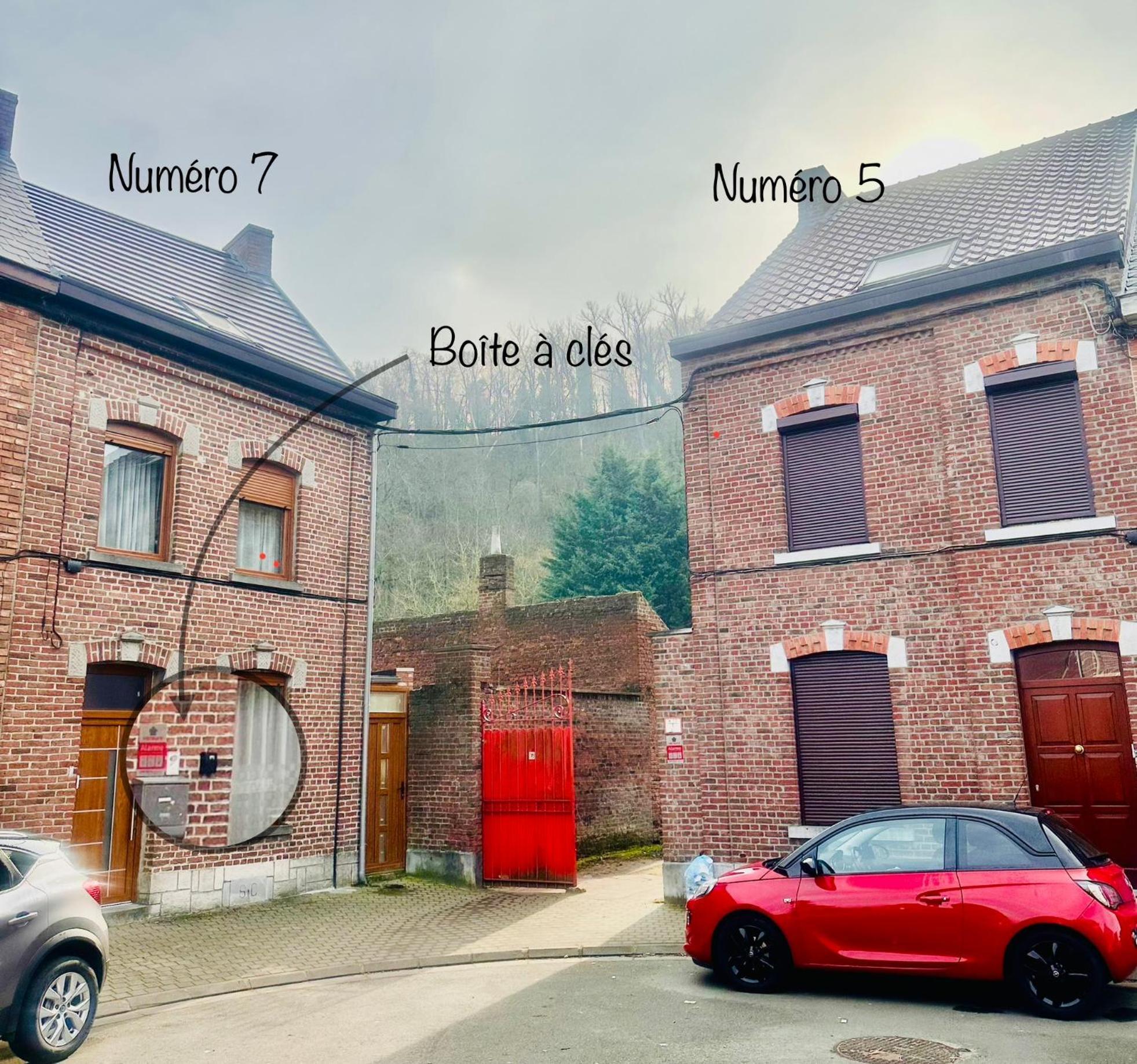 Chambre Et Sdd Privees Dans Une Maison Partagee Avec Des Residents Mons Exterior photo